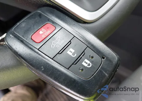 2024 Toyota Rav4 Xle from USA, damaged, VIN 2T3P1RFV1RW460490